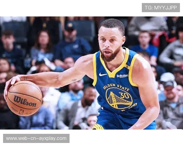 克莱外线压哨三分重新点燃勇士进攻